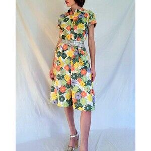 Vintage 1960s Mod Floral Shirt Waist Dress with Pockets: Womens XL, Zip Front